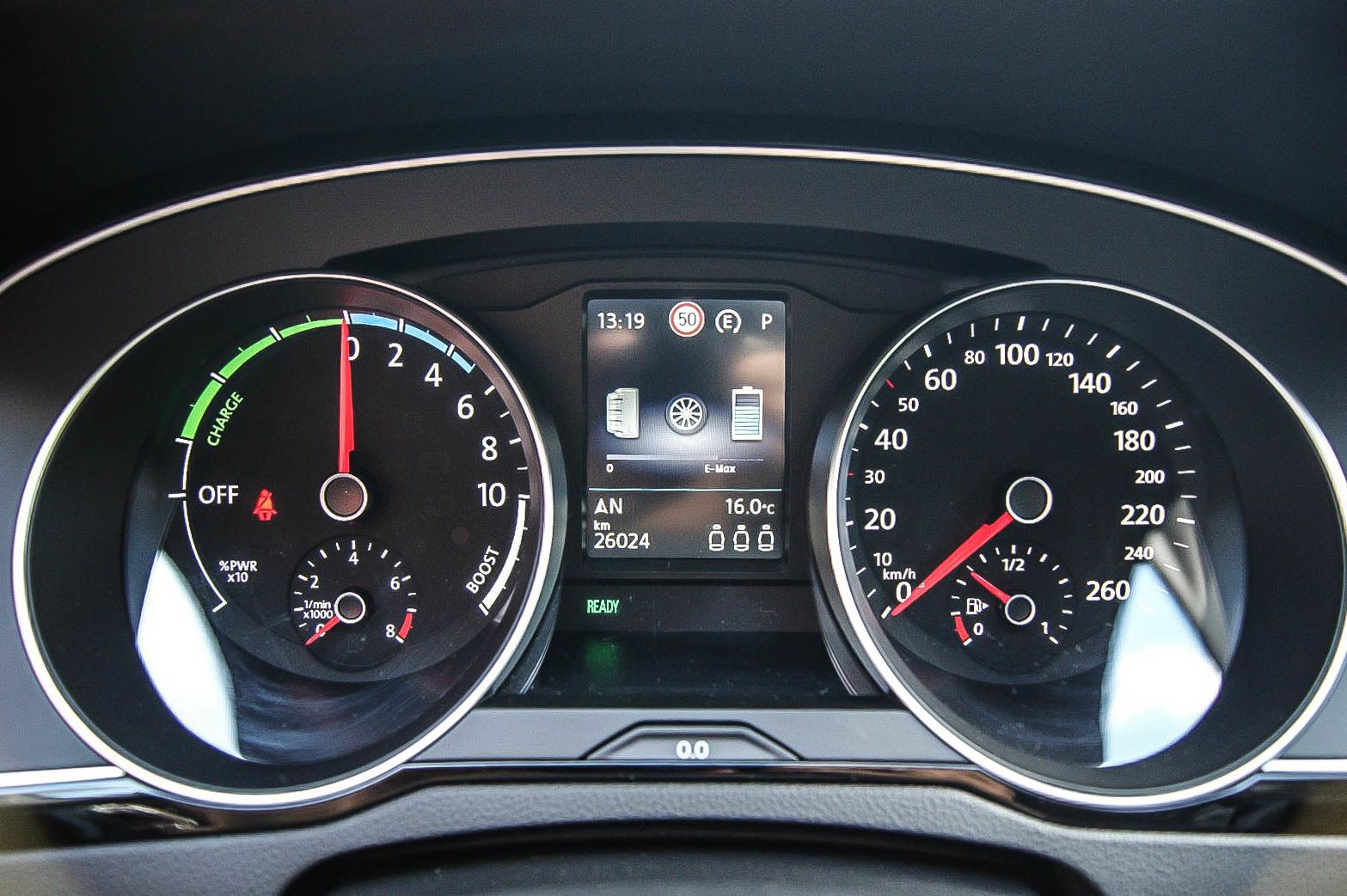 Fahrzeugabbildung Volkswagen Passat Variant HYBRID GTE IQ NAVIGATION 1.HAND