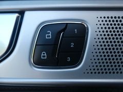 FORD Explorer Platinum Plug-in-Hybrid 4x4