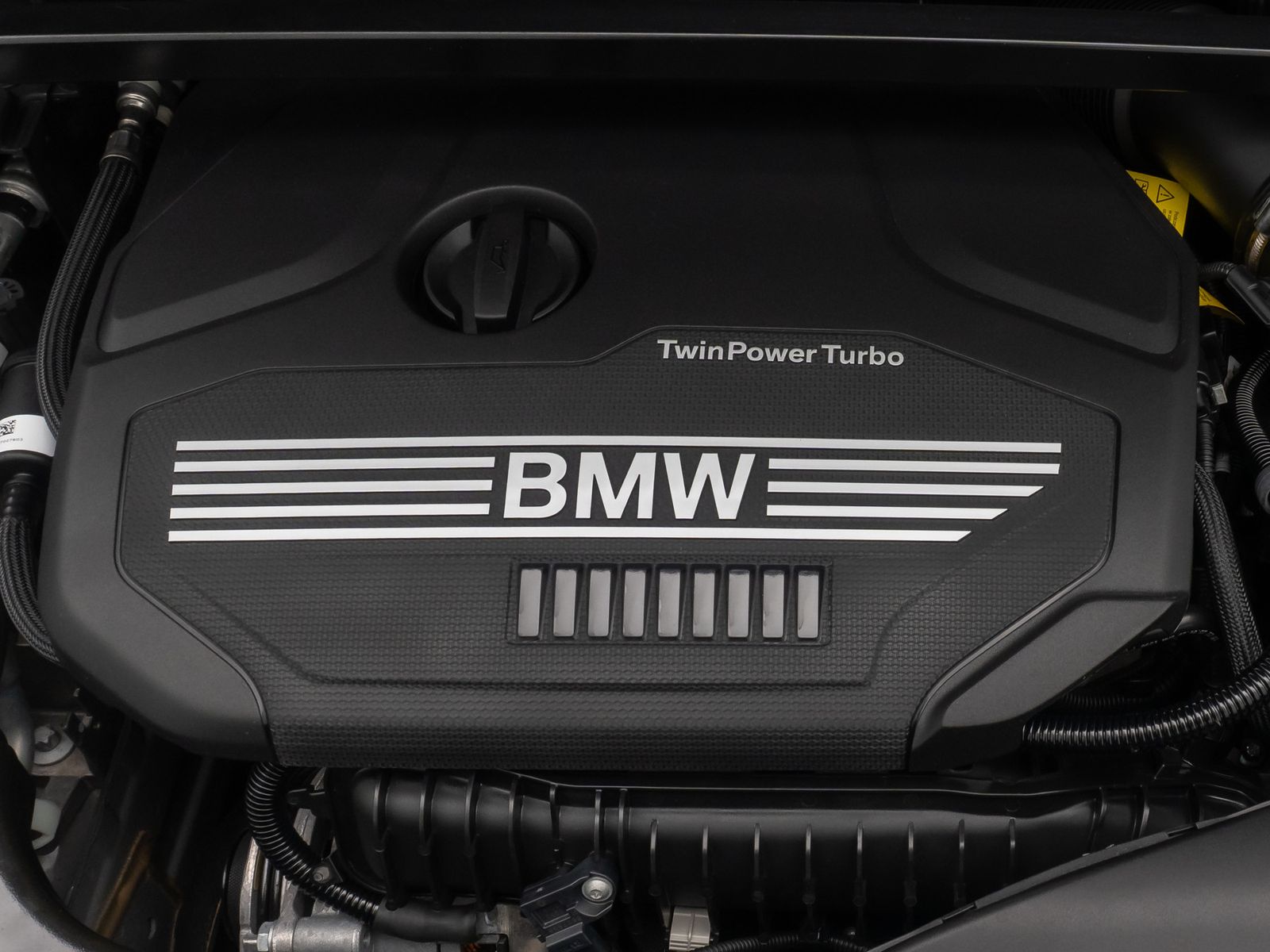 Fahrzeugabbildung BMW X2 sD18i M Sport AHK Kamera GeschwindiReg 19Zoll