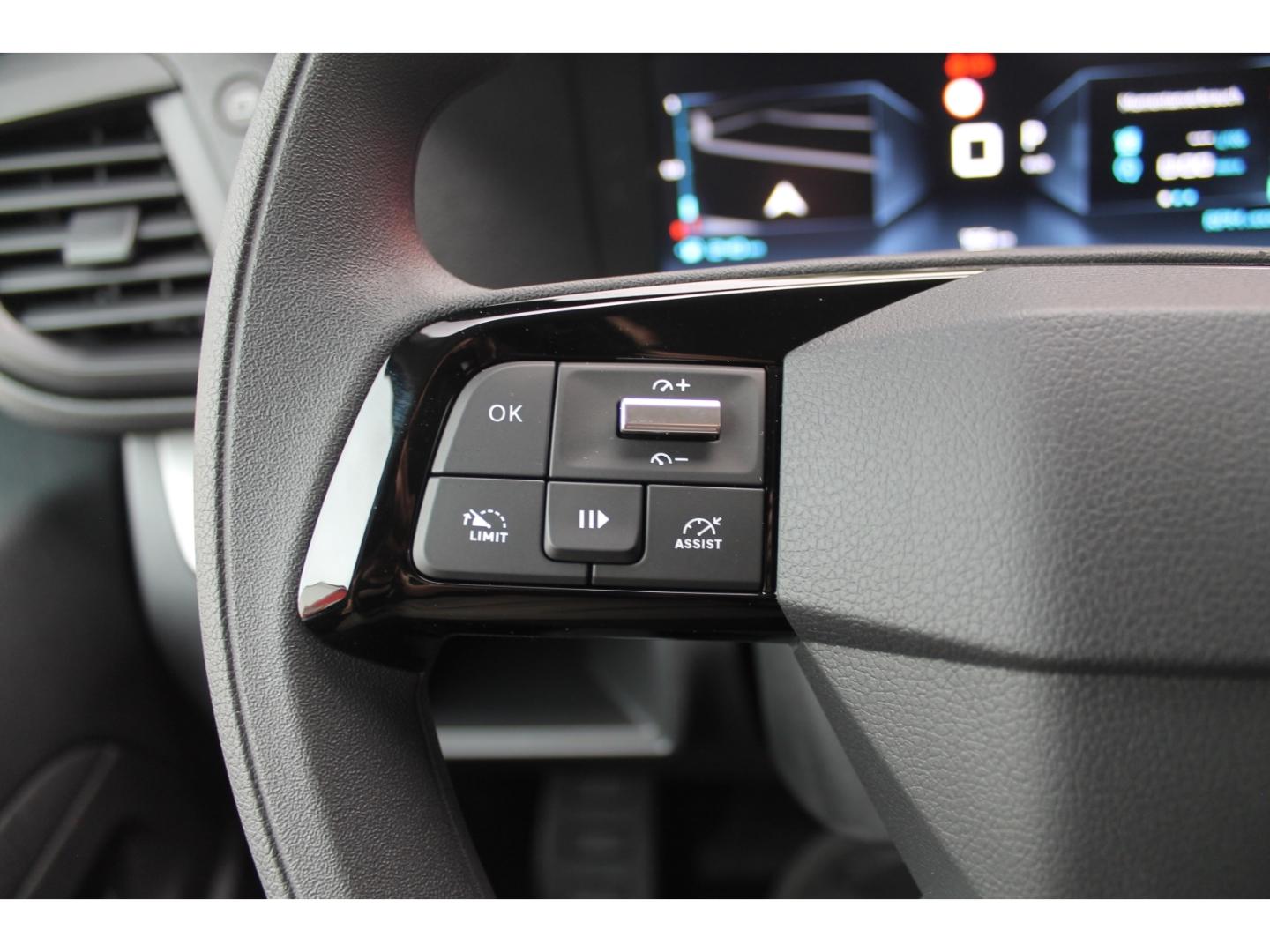 Citroën Jumpy Kombi M L2 AHK Navi Kamera Klima-Paket DAB