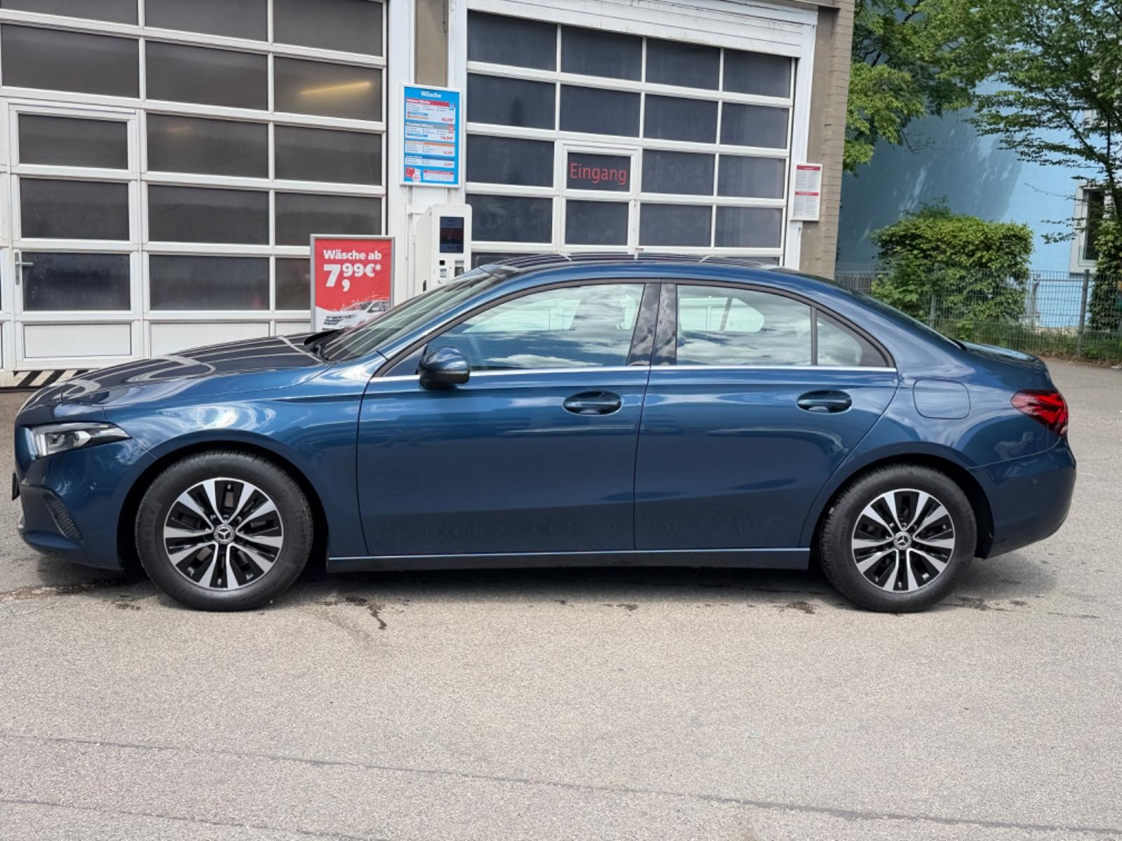 Mercedes-Benz A 200 A Limousine LED;NAVI;SHZ;