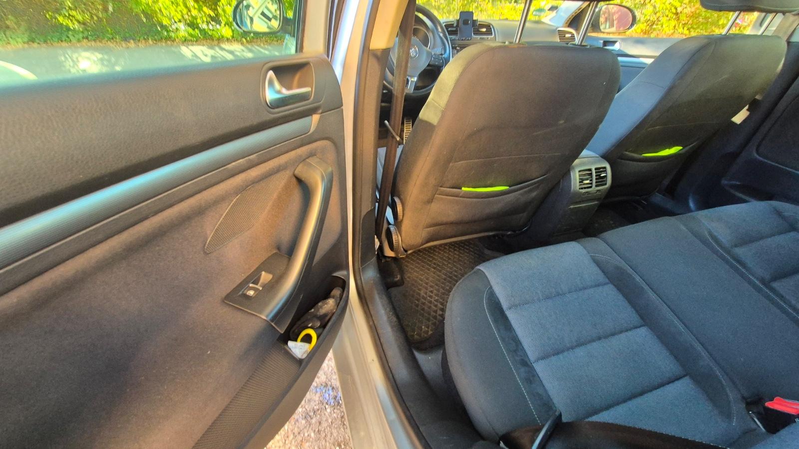Volkswagen Golf 2011 — photo 7