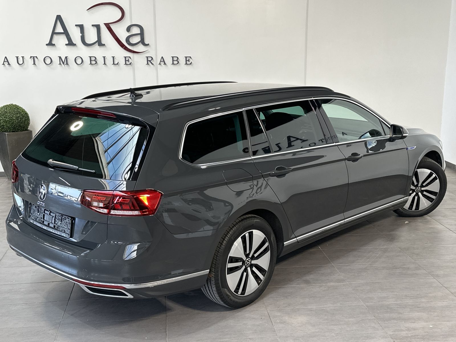 Fahrzeugabbildung Volkswagen Passat GTE 1.4 TSI DSG Hybrid NAV+LED+KAMERA+PP