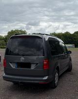 Volkswagen Caddy Maxi Allrad Autom.AHK 7 Sitzer unfallfrei - VW Caddy Maxi von privat