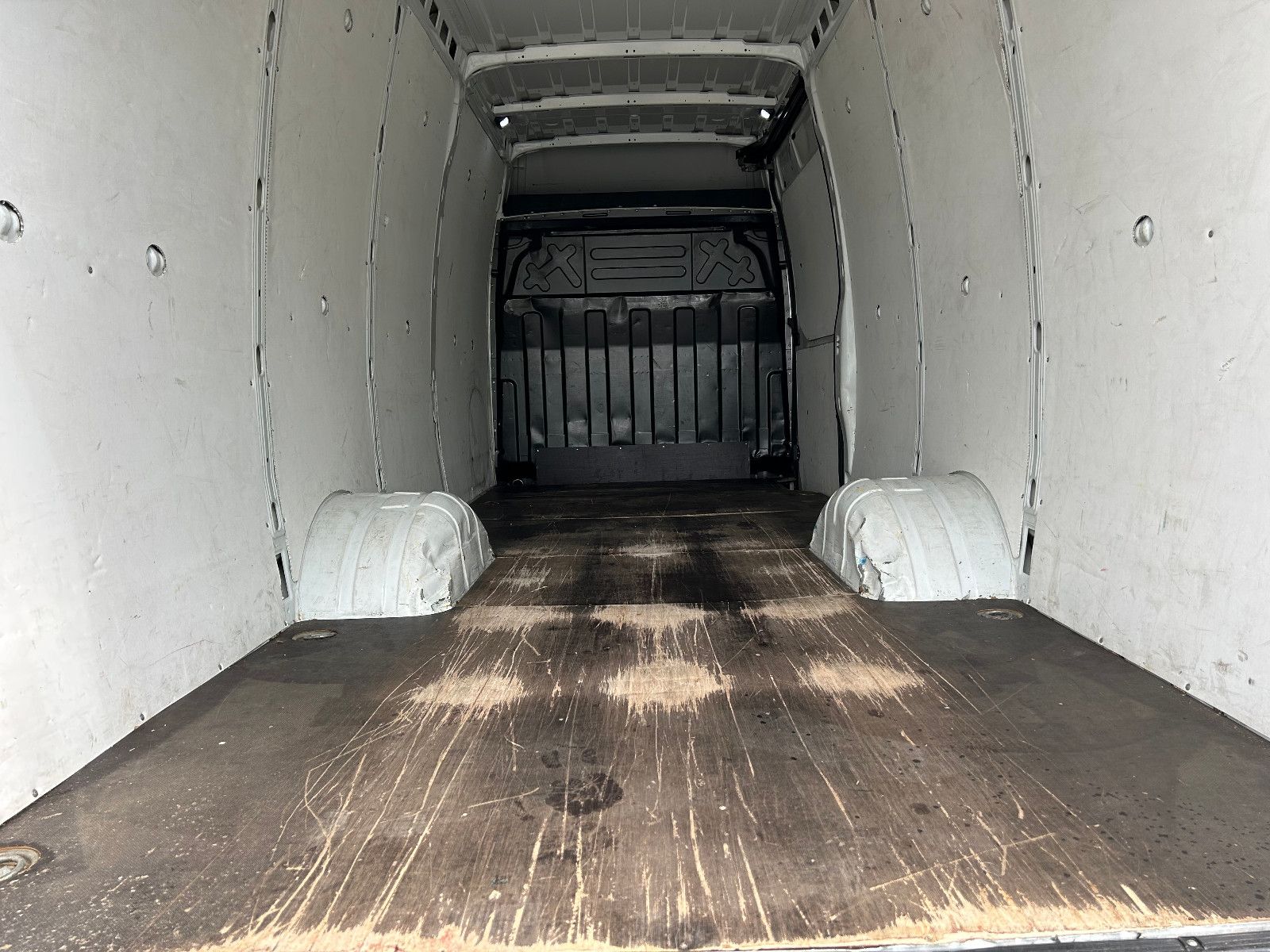 Fahrzeugabbildung Iveco Daily Kasten HKa 35 C ... V Radstand 4100