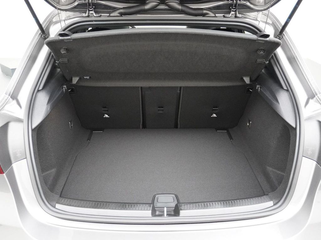 Mercedes-Benz A 180 Star Edition AMG Line | Panorama - Schiebe