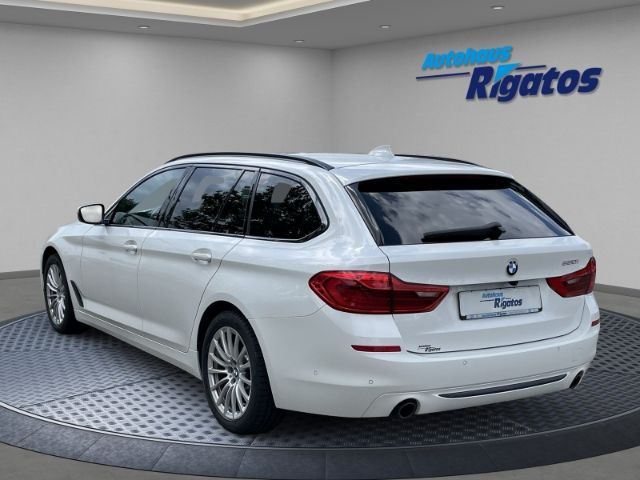 Fahrzeugabbildung BMW 530 i Touring Sport Line Autom. AHK, Leder, Stan
