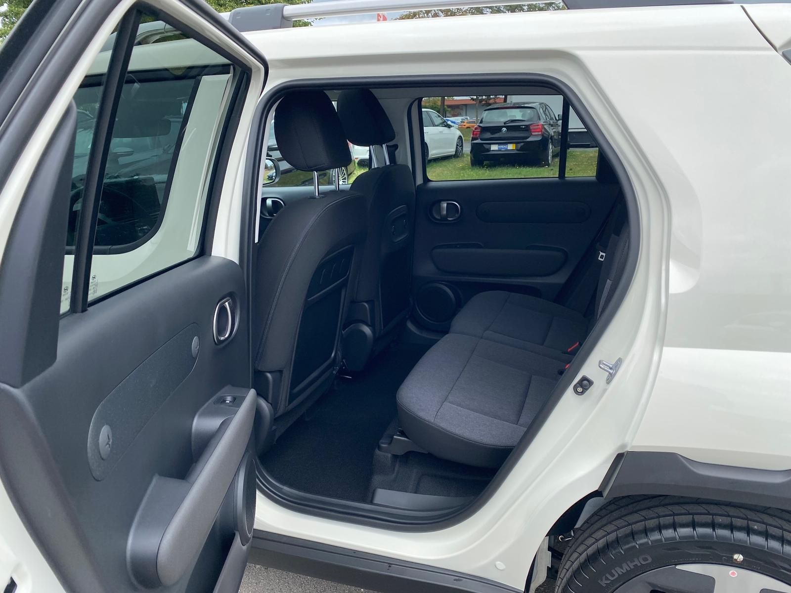 Fahrzeugabbildung Hyundai INSTER Elektro 85 kW APP+KLIMA+ACC+KAMERA+17"Alu