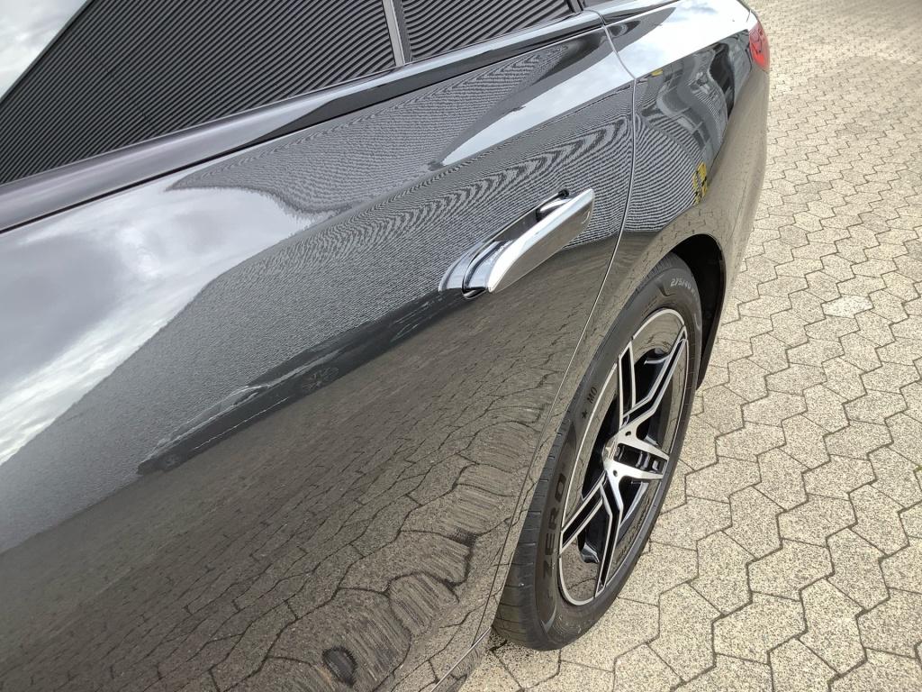 Mercedes-Benz E 220 d T AMG+MBUX+PANORAMA+DISTR+TOTW+NIGHT+AHK
