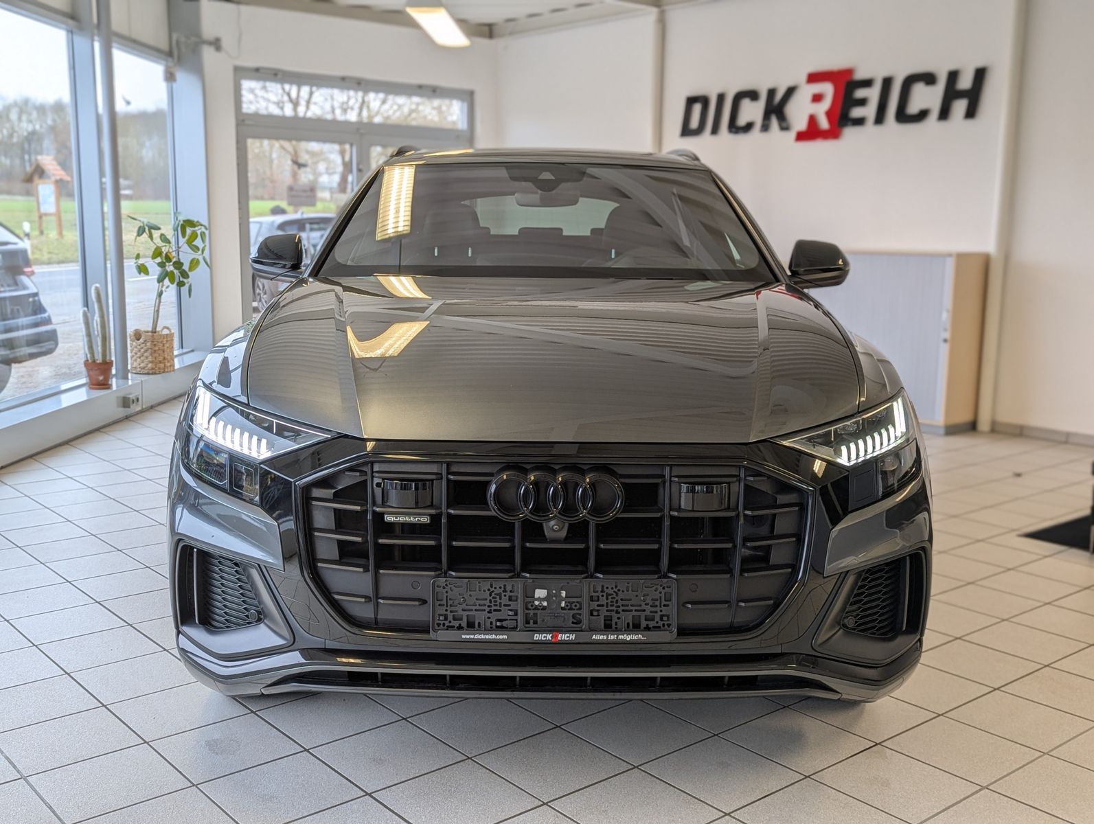 AUDI Q8 50 TDI qu. 3x S-Line HUD Matrix Pano ACC AHK - Image 2