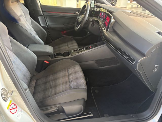 Golf VIII GTE eHybrid *Matrix*AHK*App*NAVI*SH