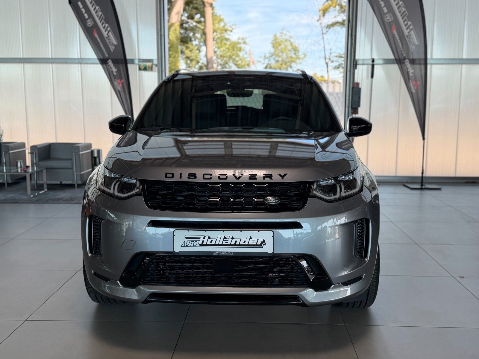 Fahrzeugabbildung Land Rover Discovery Sport 2.0 D 165 R-Dynamic SE AWD