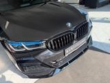 BMW 540i xDrive M.pak M-Perf  Lci Lacer Look - BMW 540 mit Benzin-Antrieb: Limousine