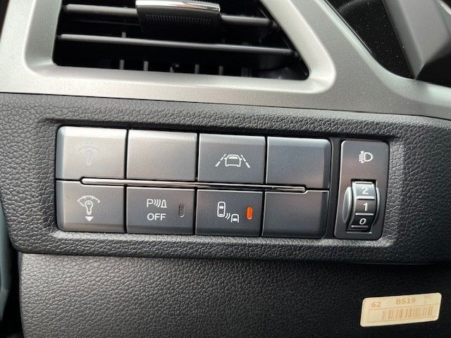 Fahrzeugabbildung KGM Korando Quartz 4x2 1.5 T-GDI AT SHZ LHZ Kamera