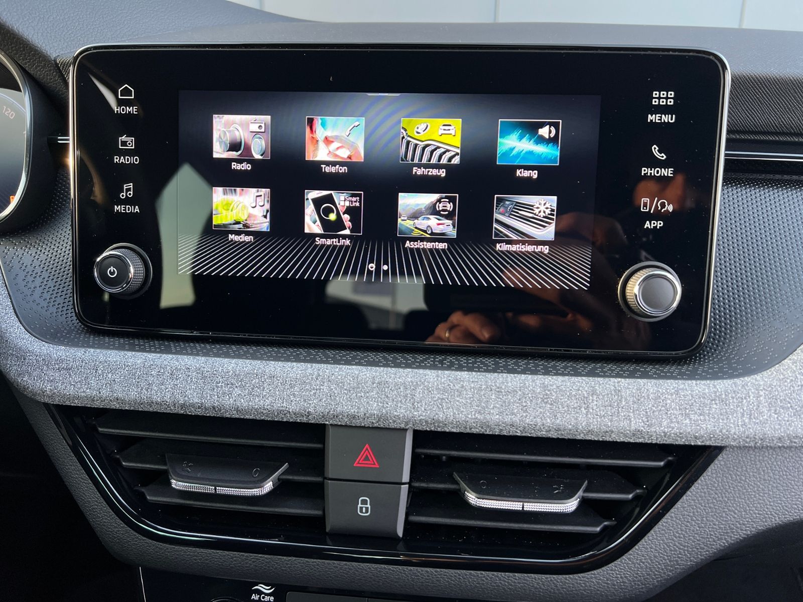 Fahrzeugabbildung SKODA Kamiq Drive 1.0 TSI DSG *AHK, Matrix, ACC, Smart