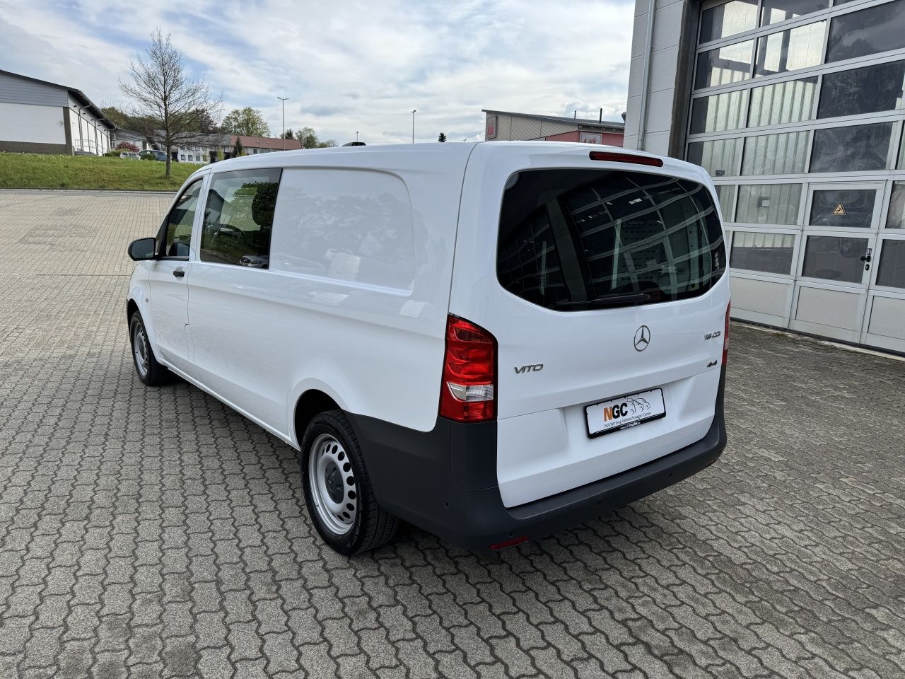 Fahrzeugabbildung Mercedes-Benz Vito 116 CDI 4x4 Mixto Extralang Klima*Tempomat