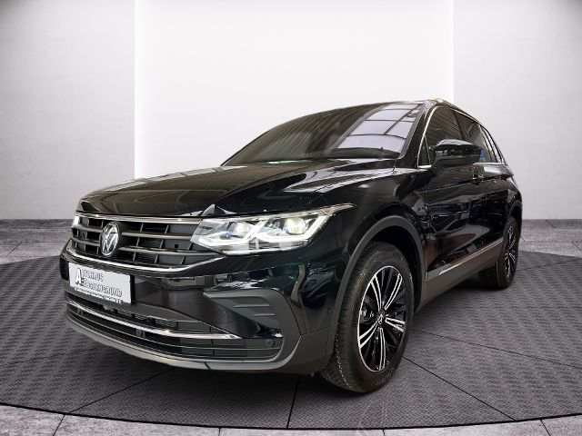 Fahrzeugabbildung Volkswagen Tiguan 2.0 TDI DSG MOVE AHK NAVI EASY OPEN