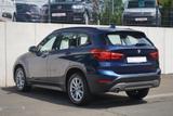 BMW X1 sDrive18i LED Navi Sitzheizung Tempomat PDC - BMW X1 mit Benzin-Antrieb: Geländewagen