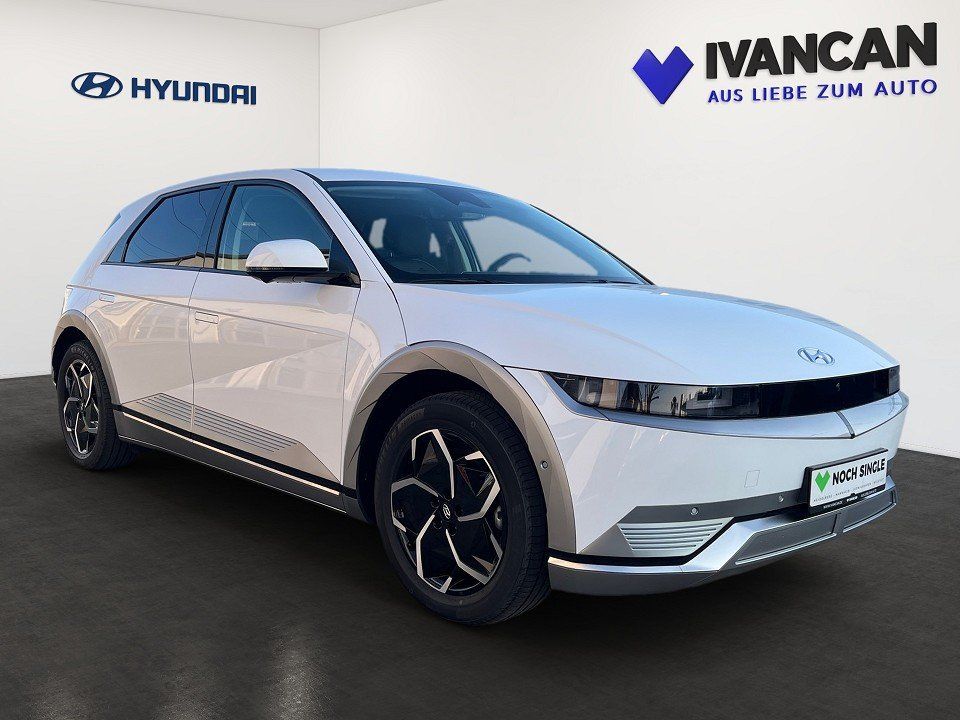 Fahrzeugabbildung Hyundai IONIQ 5 77,4kWh AWD UNIQ Relax