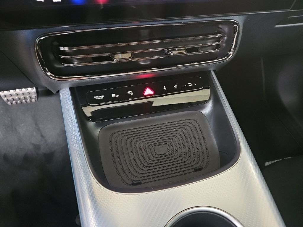 Fahrzeugabbildung Mercedes-Benz GLB 250+ EQ +AMG-LINE+NIGHT+MEMORY+PANO+MASSAGE+