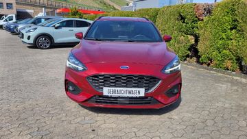 Fahrzeugabbildung Ford Focus Turnier ST-Line