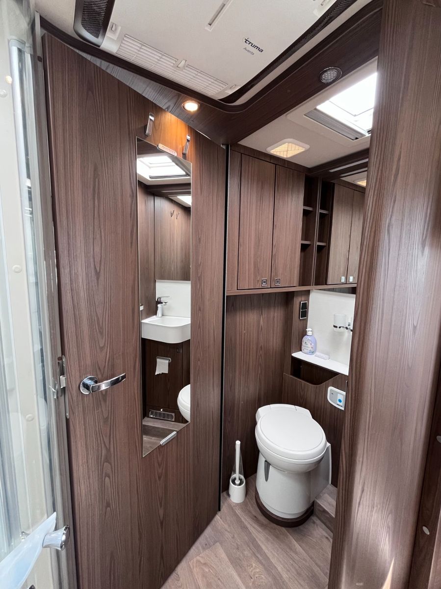 Fahrzeugabbildung HYMER / ERIBA / HYMERCAR HYMER B - KLASSE ML I 790 MASTERLINE