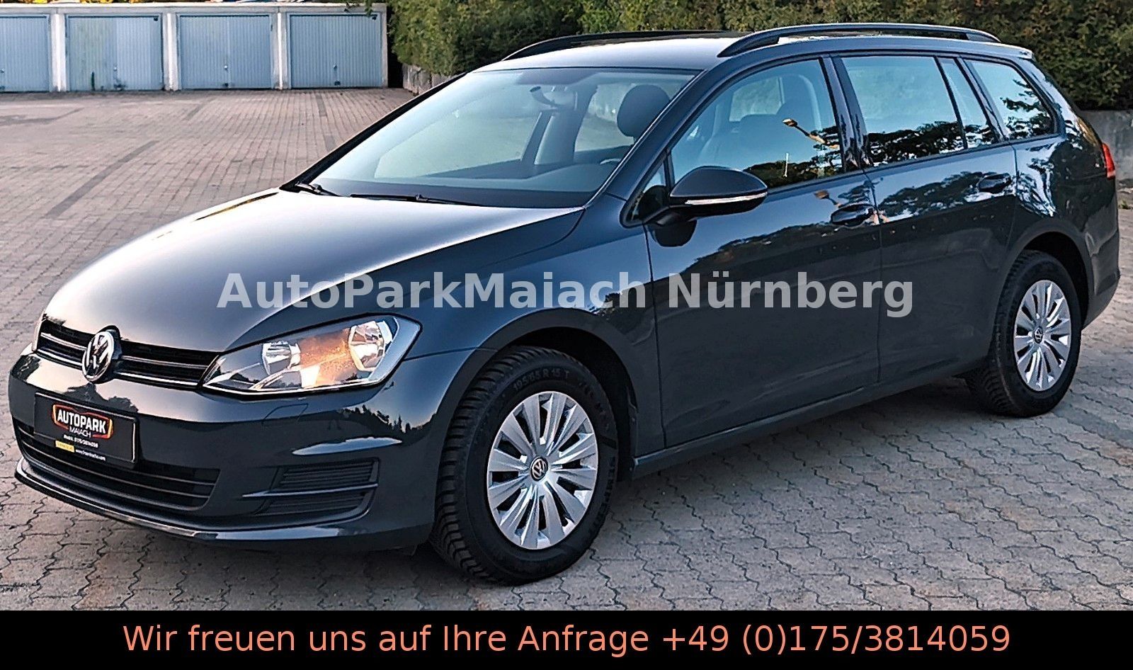 Volkswagen Golf - 1