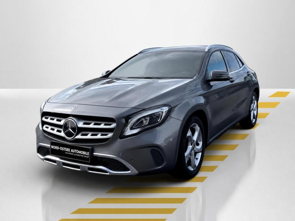 Mercedes-Benz GLA 250 4M URBAN DISTRO KEYLESS SITZHEIZUNG 360