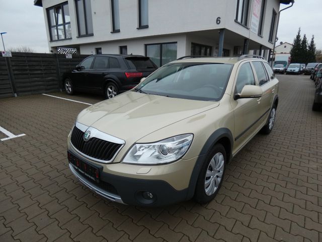 Skoda Octavia Combi Scout 4X4 Klimaautomatik AHK