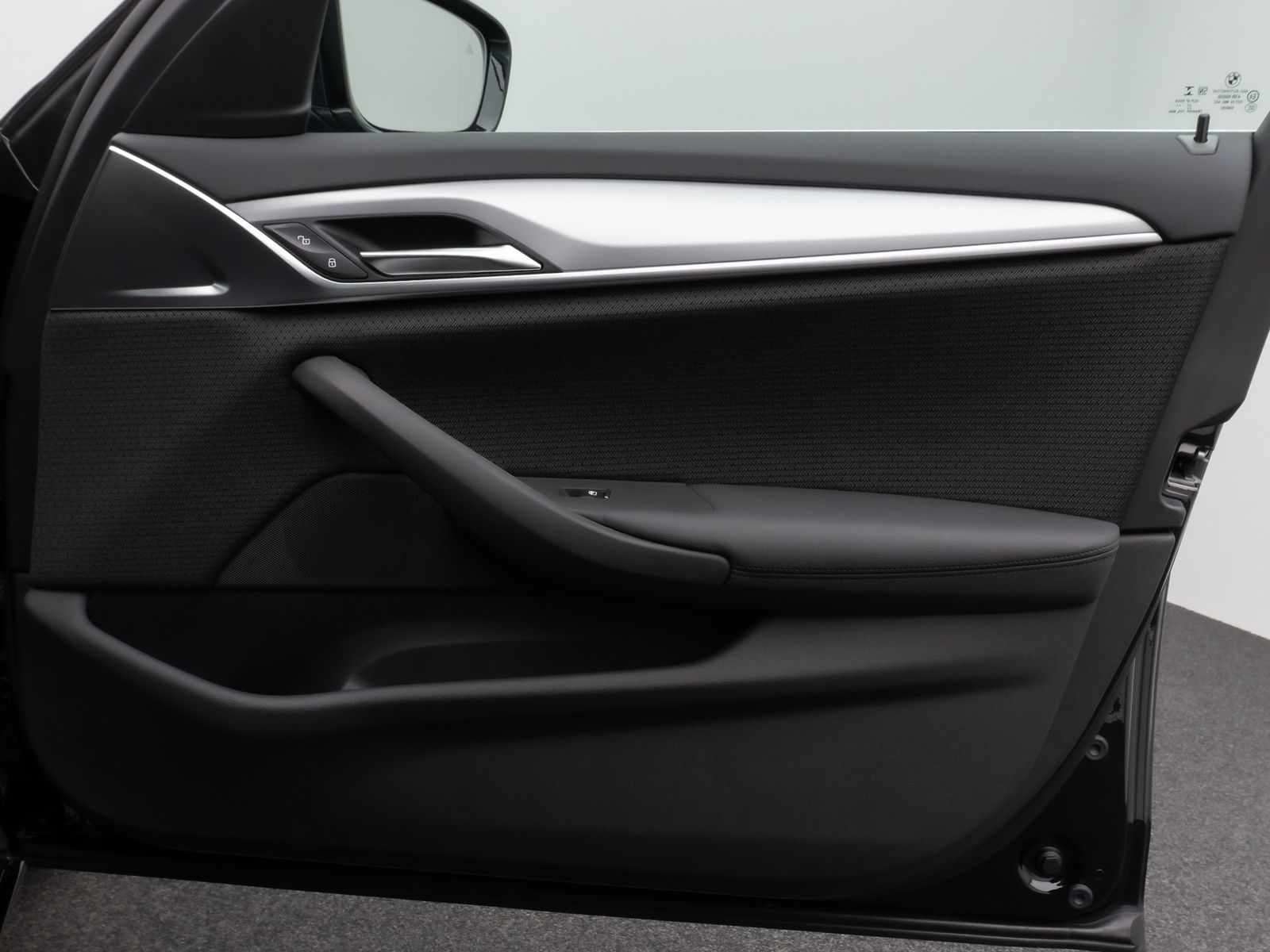 Fahrzeugabbildung BMW 520e Kamera DAB Sport Klima-4Zonen Alarm ParkAss