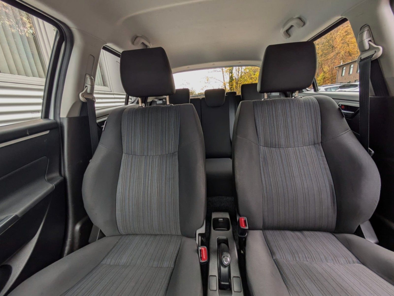 Fahrzeugabbildung Suzuki Swift 1.2 KLIMA TEMPOMAT ALLWETTER AHK ALU