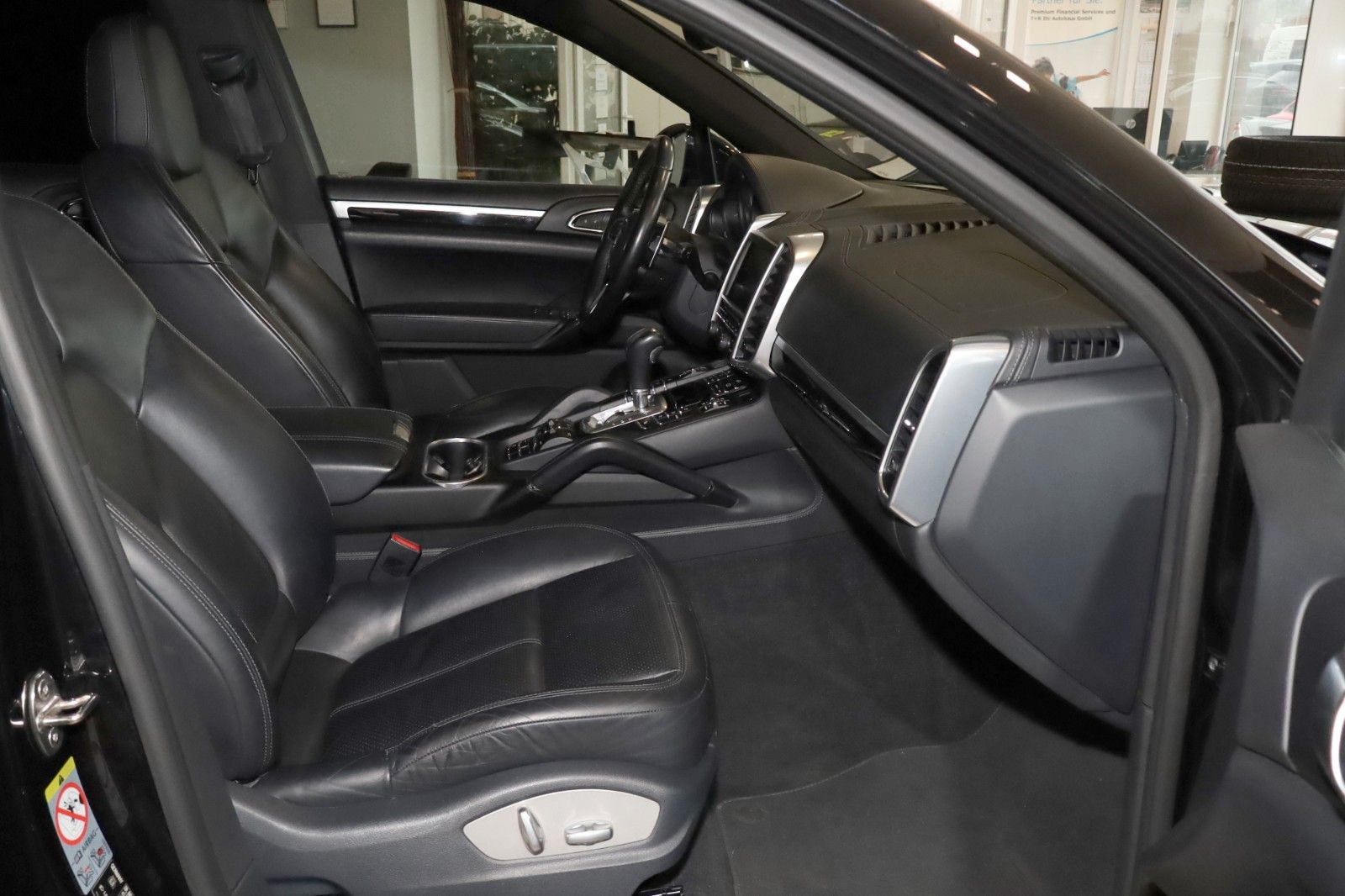 Fahrzeugabbildung Porsche Cayenne S Diesel Luftfederung, AHK, Panorama,21"