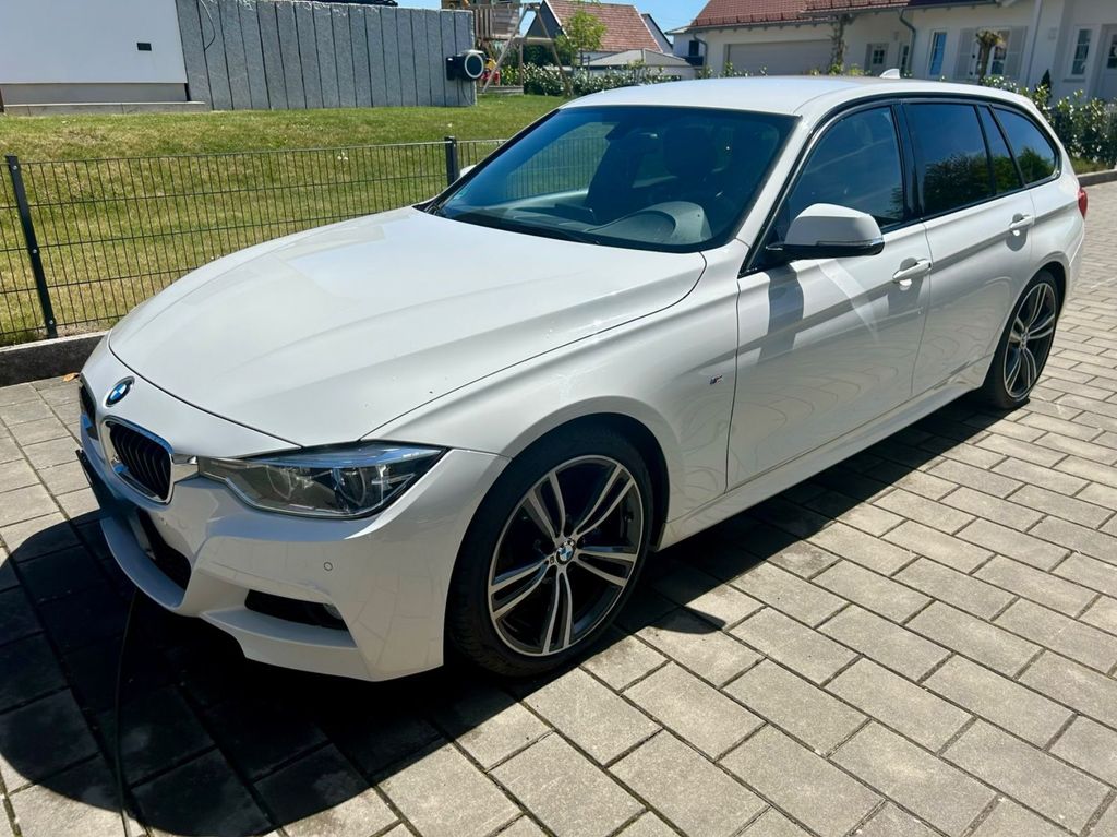 Image of BMW 320