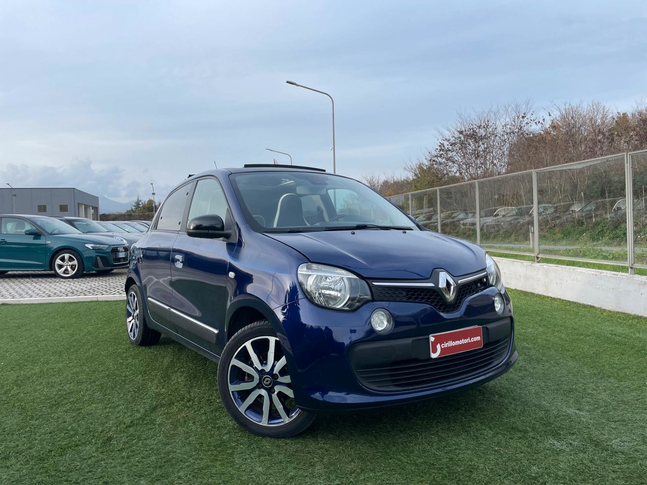 RENAULT Twingo