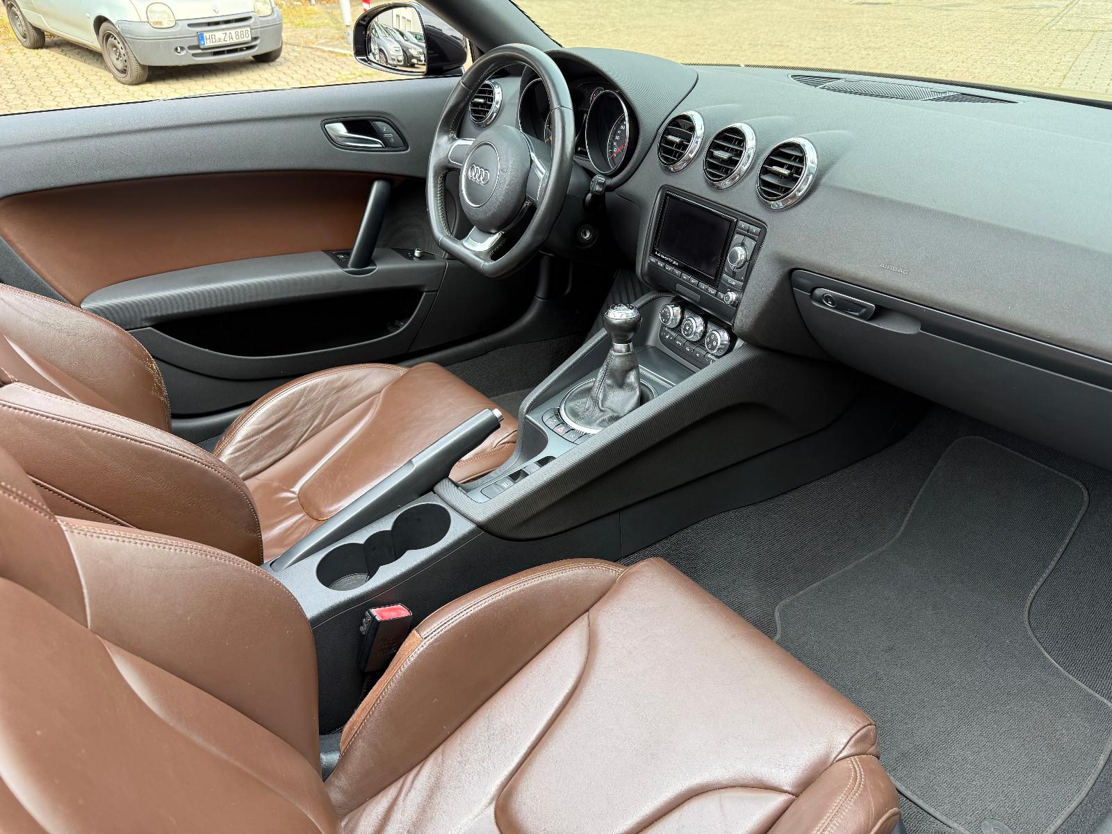 Audi TT Roadster 1.8 TFSI LEDER/XENON/NAVI/SITZHZG.