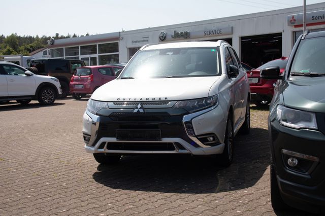 Mitsubishi Outlander 2.4 PHEV Plus 4WD Bi-LED*ACC*Navi*Tech
