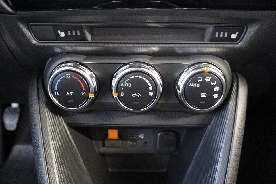 Fahrzeugabbildung Mazda 2 M-Hybrid Homura G-90 ACAA RFK LED DAB+ SHZ Tem