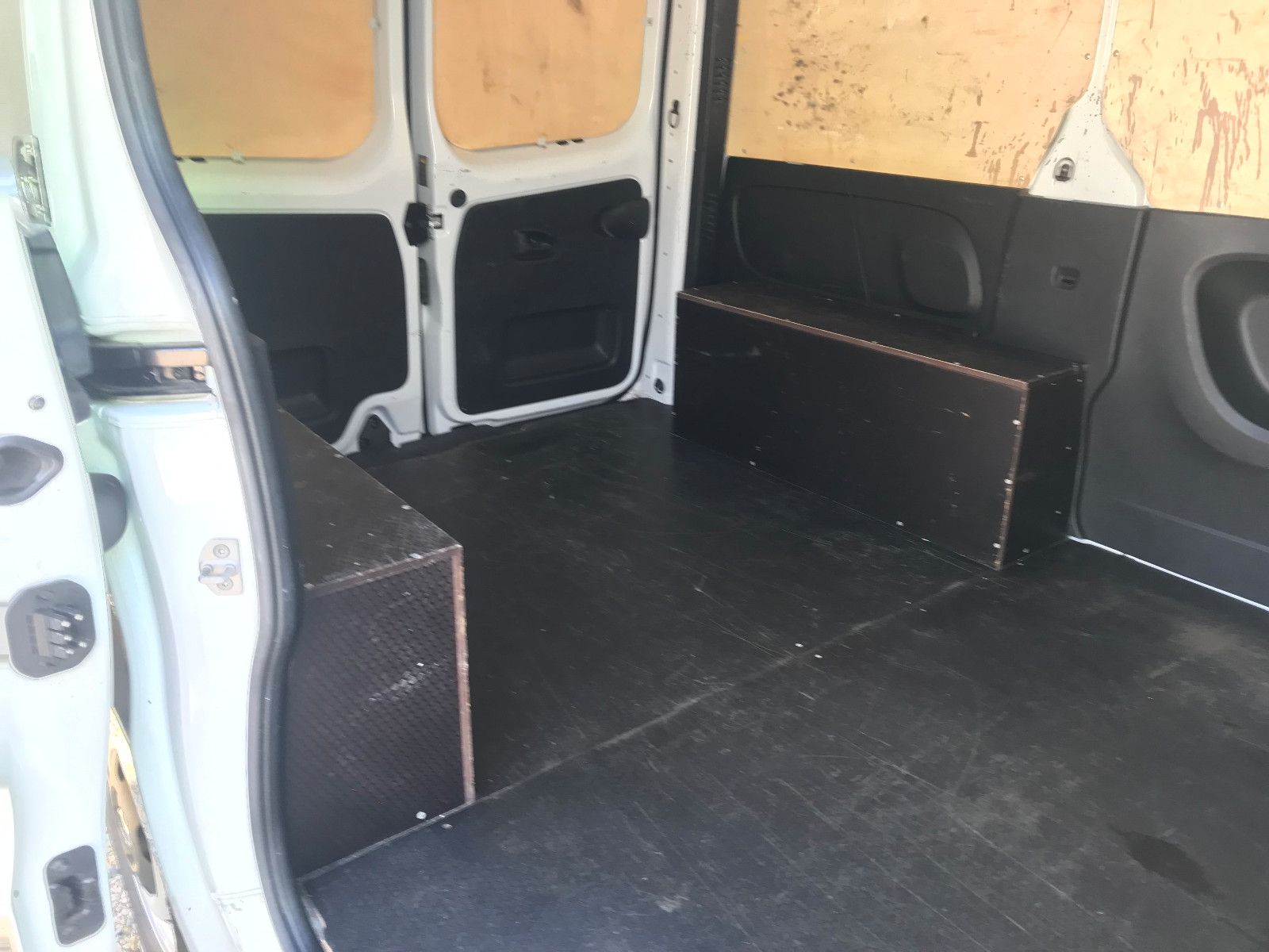 Fahrzeugabbildung Nissan NV300 Kastenwagen L1H1 2,7t PRO,PDC,SHg