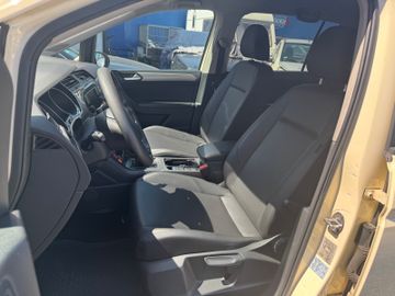 Volkswagen Touran - 9