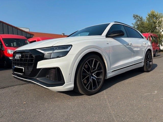 AUDI Q8 50 TDI quattro S Line