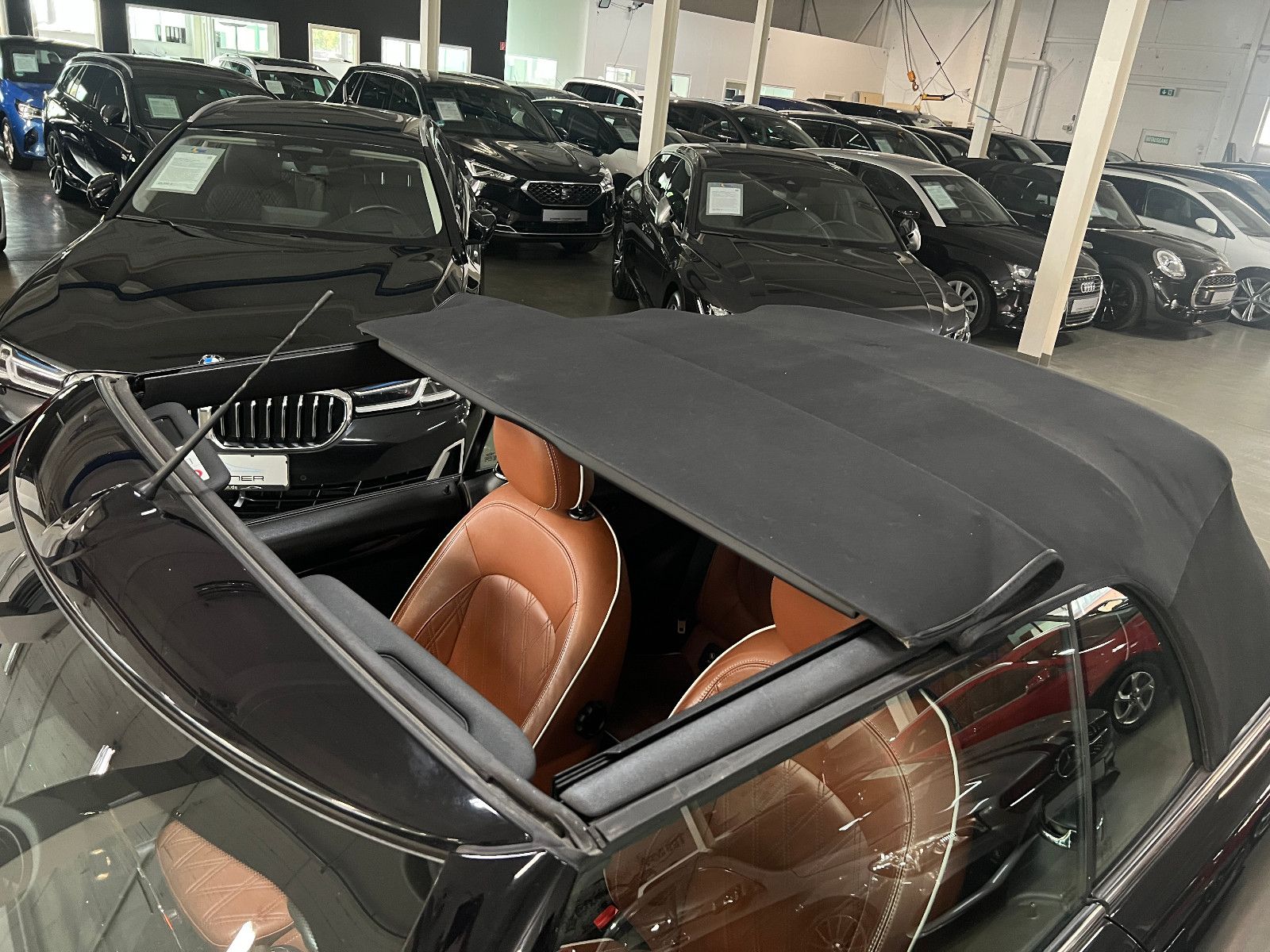 Fahrzeugabbildung MINI Cooper CABRIO AUTOMATIK NAVI LED LEDER CHESTER