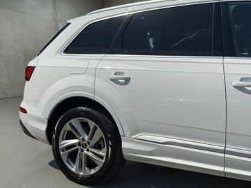 Audi Q7 - 8