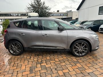 Renault Scenic - 5