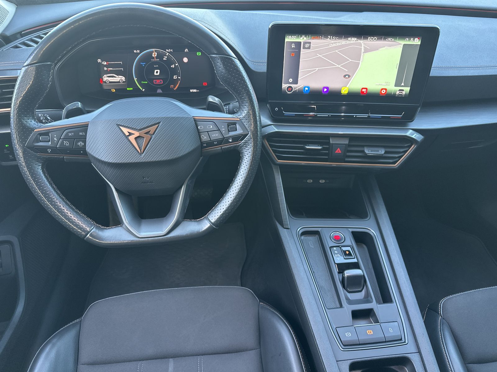 Fahrzeugabbildung CUPRA Formentor 1.4 TSI DSG e-Hybrid NAV+LED+ACC+KAM