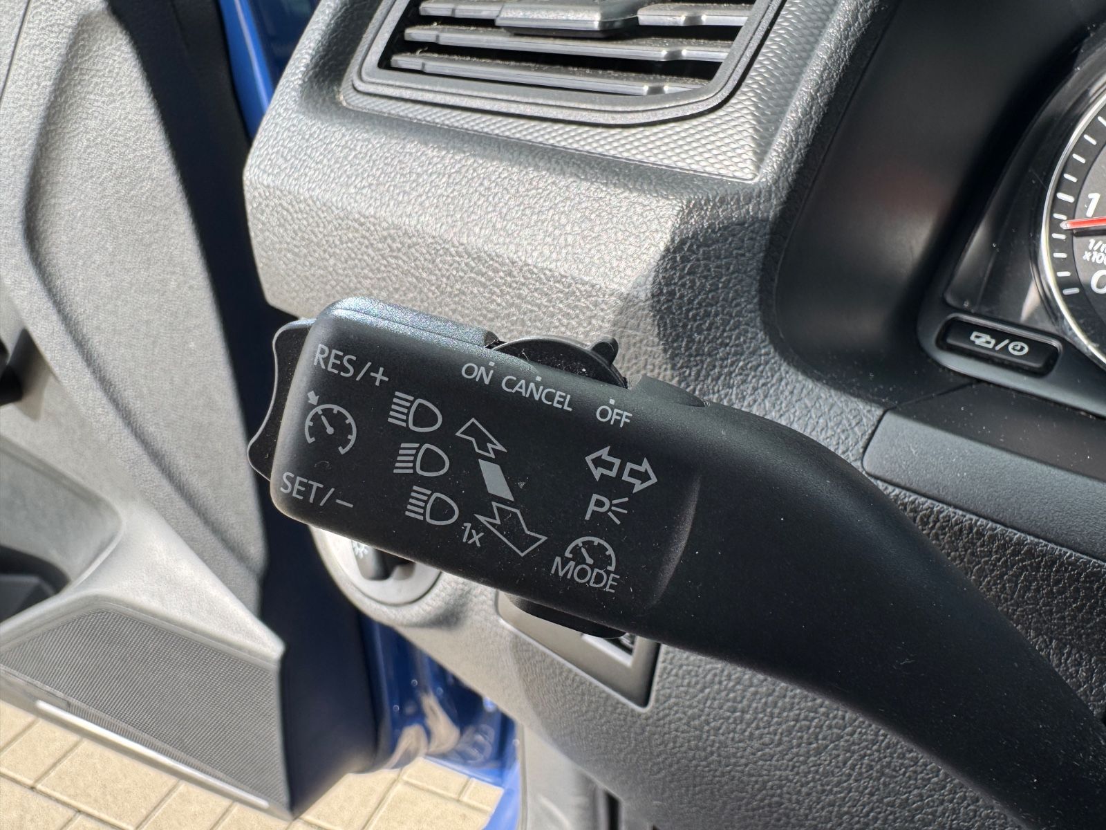 Volkswagen Caddy Maxi Kombi CNG Automatik 1. Hand 5-Sitzer foto 12