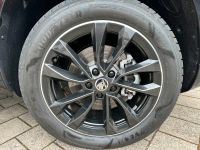 SKODA Karoq 2.0 TSI DSG 4x4 Sportline PANO AHK 5J GAR bei Autohaus Landmann & Maier OHG