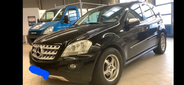 Mercedes-Benz ML 300 ML -Klasse BlueEfficiency*ALU*NAVI*SCHECK