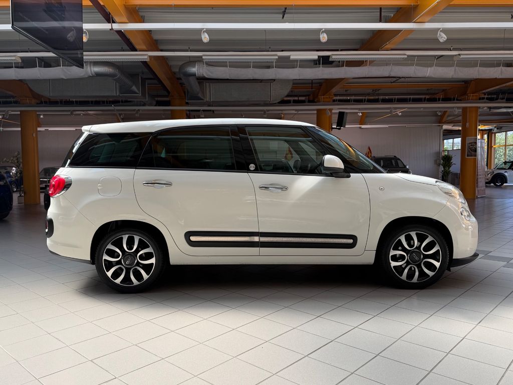 FIAT 500L|PDC|Klima|DAB|Navi|Tempomat|Bluetooth|AUX FIAT 500L|PDC|Klima|DAB|Navi|Tempomat|Bluetooth|AUX