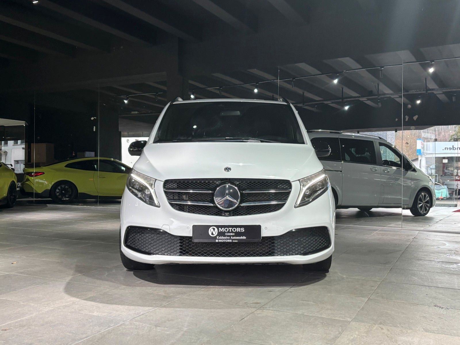 Fahrzeugabbildung Mercedes-Benz V 250d *8-Sitzer*Burmester*Ambiente*360°*Memory