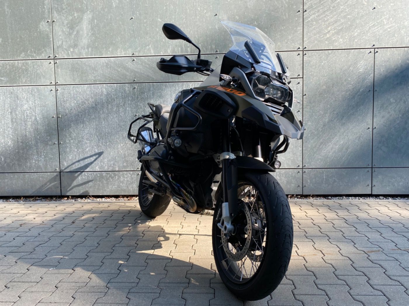 Fahrzeugabbildung BMW R 1200 GS Adventure 3 Pakete